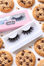 Load image into Gallery viewer, Chocolate Chip Eyelash Strips

