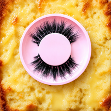 Load image into Gallery viewer, Pound Cake Mink Lash Strips
