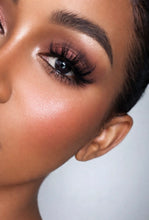 Load image into Gallery viewer, Creme Brûlée Eyelash Strips
