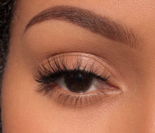 Load image into Gallery viewer, Butter Cake Eyelash Strips
