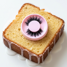 Load image into Gallery viewer, Pound Cake Eyelash Strips
