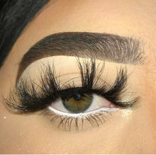 Load image into Gallery viewer, Creme Brûlée Eyelash Strips
